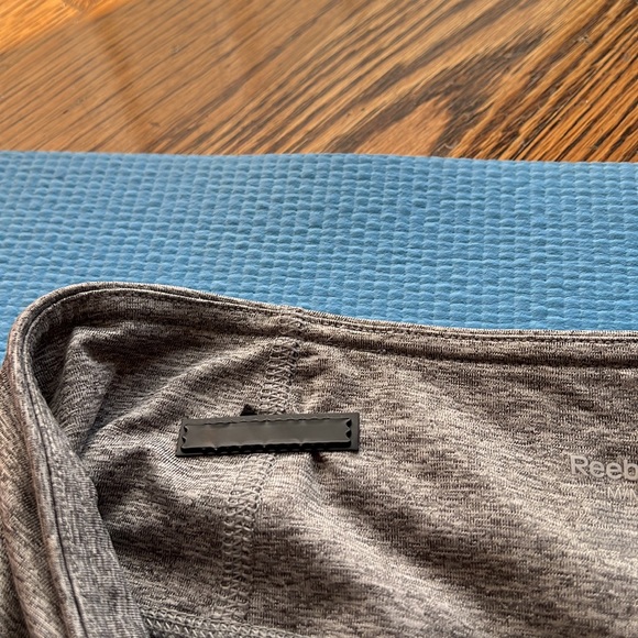 NWOT Rebook leggings, M - Picture 6 of 11